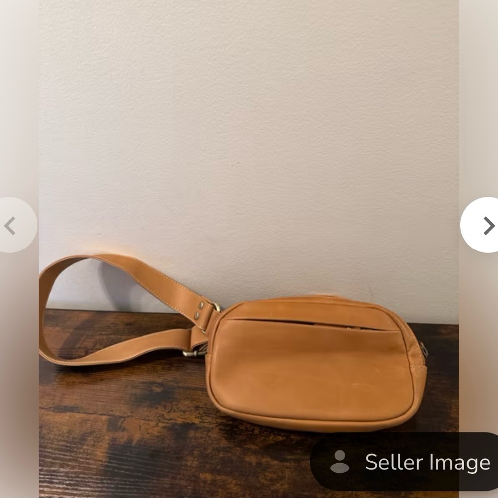 Andar the Indie Belt Bag in sand